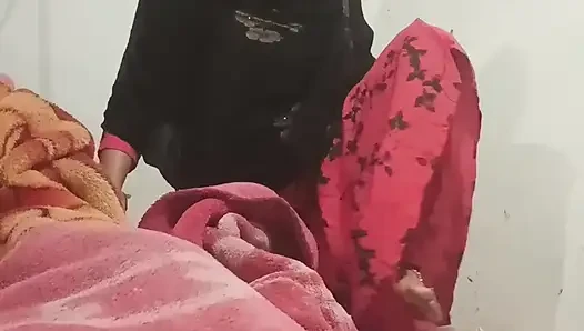 Älterer entleert wasser aus schwanz Hindi Audio: beste handjobs