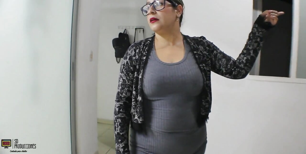 발정난 부동산 중개인 따먹기 1부