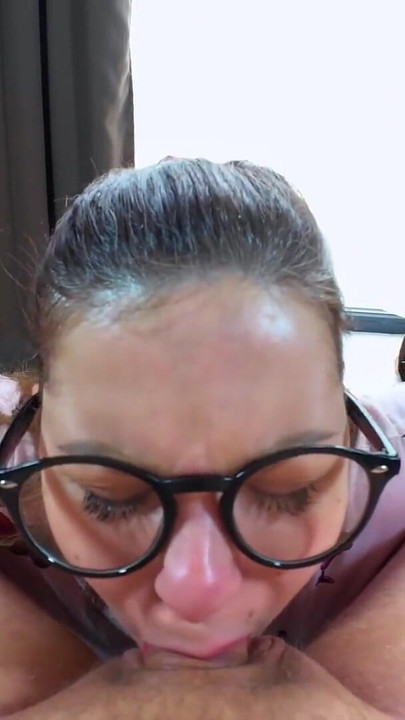 hot amateur in glasses deepthroats until cum hits her throat | Clip 1