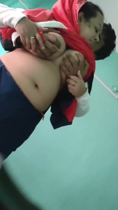 Dsei boss and her wife romantic video for badroom | Clip 1