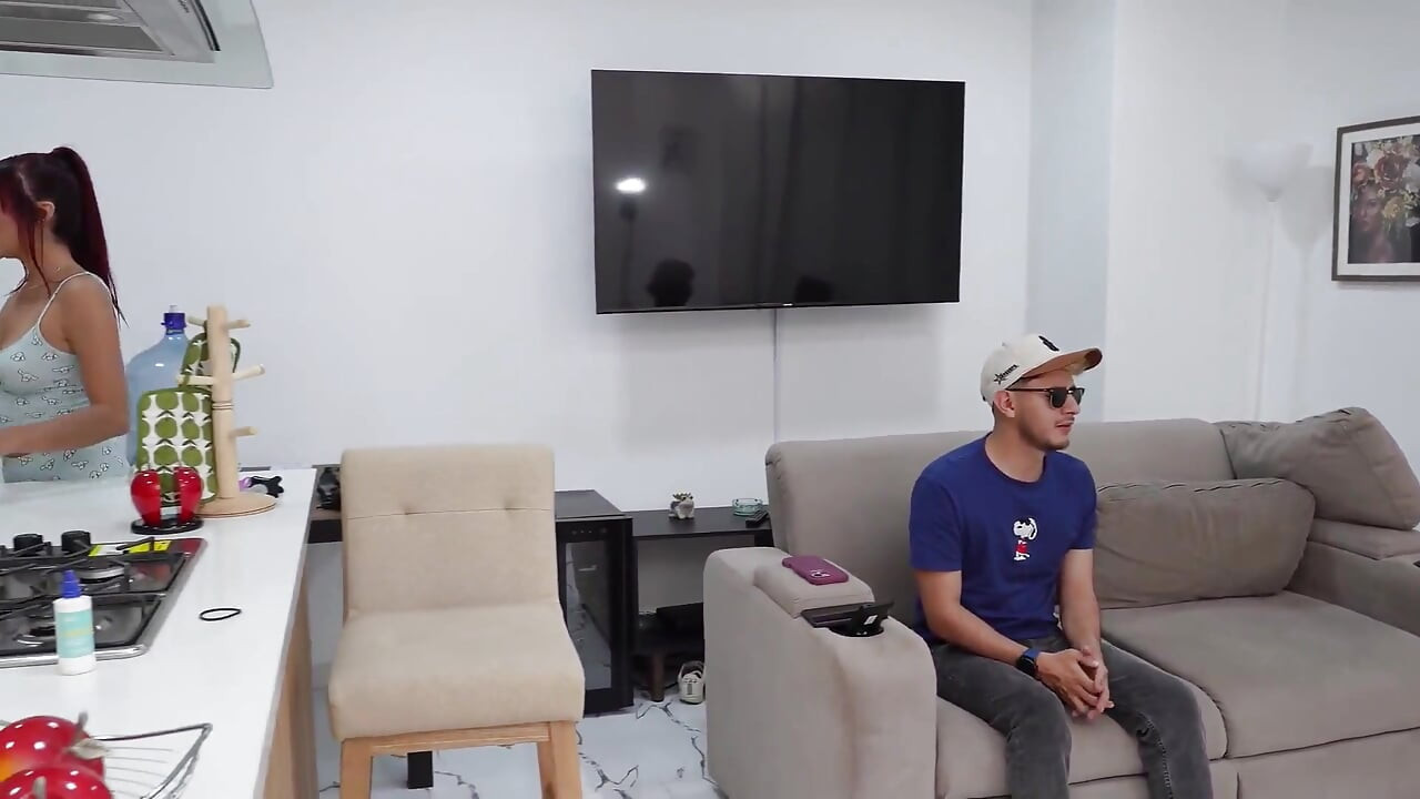 I Fucked My Sisters-in-law in the Middle of a Meeting, They Fuck Better Than My Girlfriend