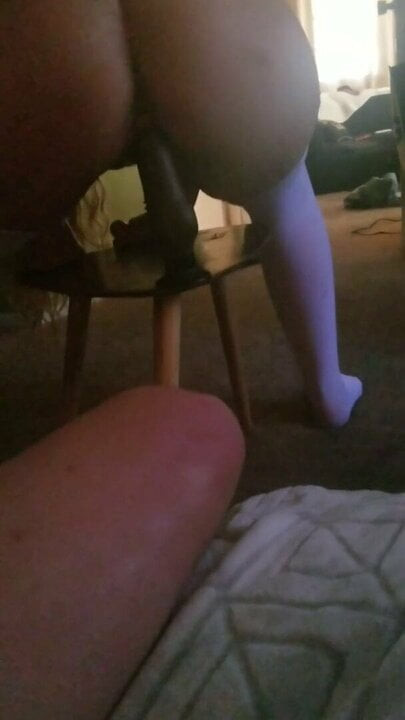 Take a 9 inch Dildo