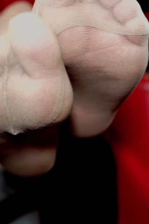 Pantyhose Feet Worship