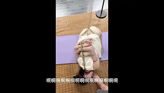 Latihan berlutut sambil berdiri impian + orgasme bagian 3