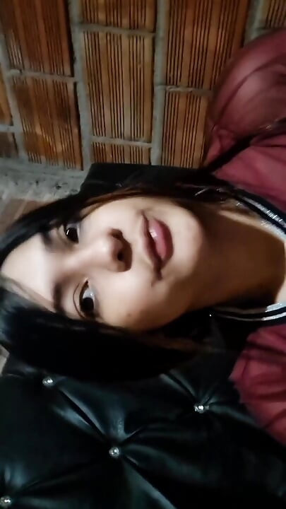 Yulieth Gomez Masturbates Her Pussy