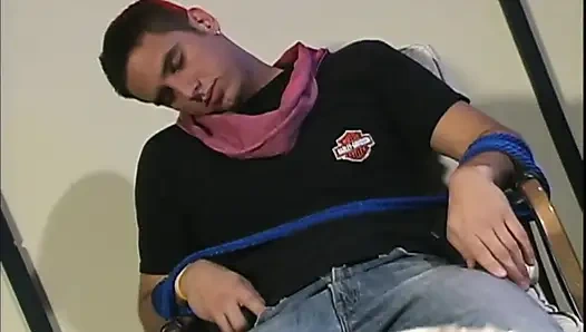 Edepsiz bir erkek delisi için büyük bir zenci yarağı! - Cilt 01