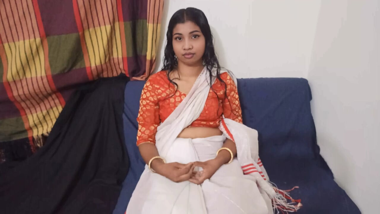 Desi dorfmädchen fickt geile muschi, indem sie möpse fingert und zeigt möpse und spielt mit fingern, sexvideo, genießt mein sexvideo