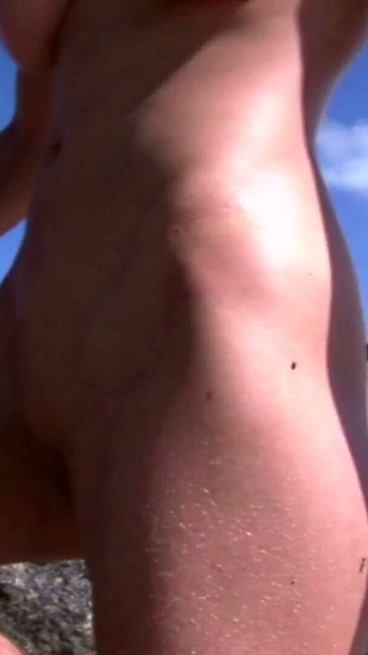 Mit der Freundin am Strand gefickt jeder konnte uns sehen | Clip 2