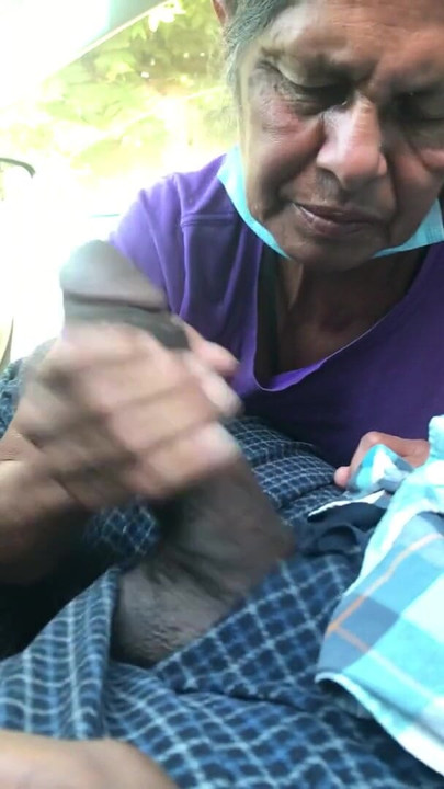 Powerful moment from "Mature Latina gives blowjob"