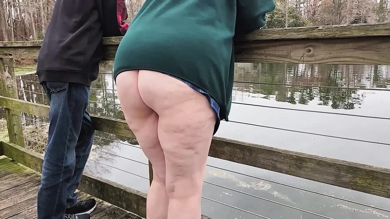 Hot BBW Meets Stranger In The Park And Sucks His Cock!