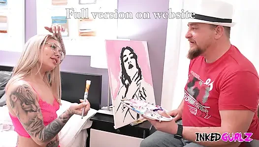 Inked gurlz - cewek imut bertato dientot anal sama seorang seniman