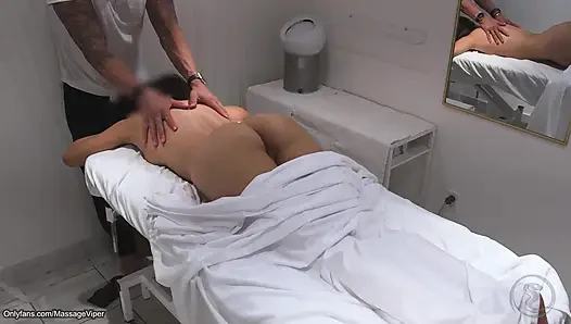 Evli kadın masajı: kocasını masörle aldatıyor