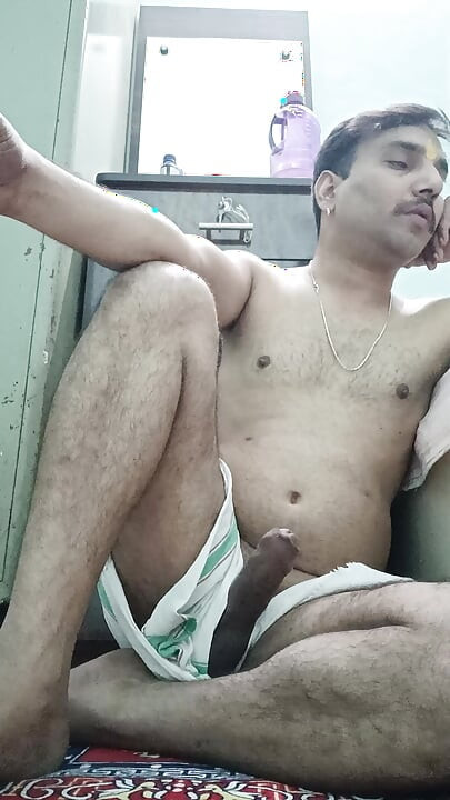 Indian desi man enjoy sex with neighbour and army officer daddy
