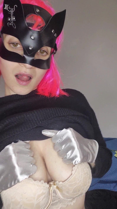 ראה את העונג העצמי הנלהב שלי עם מסכת חתולים וציצים גדולים