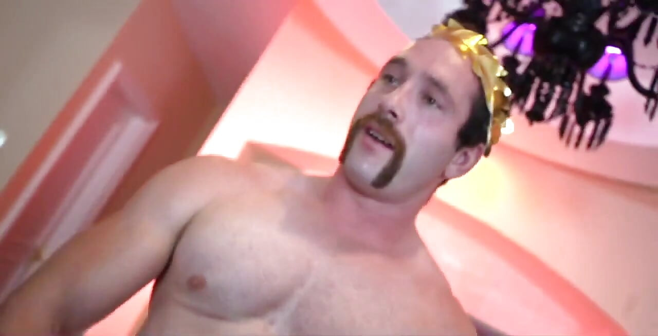 Sexy římská toga koupelová orgie