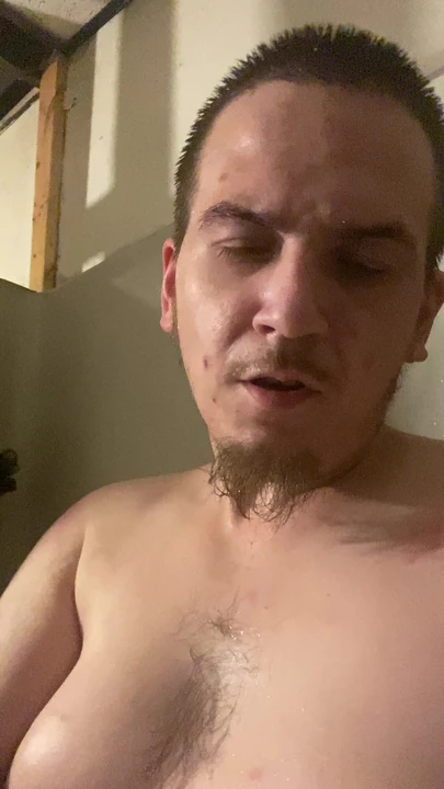 La sorellastra mi ha premuto il tasto del petto. "La tua... se lo può prendere fratellastro Poi è scivolata via, lasciando la porta solo senza preservativo...