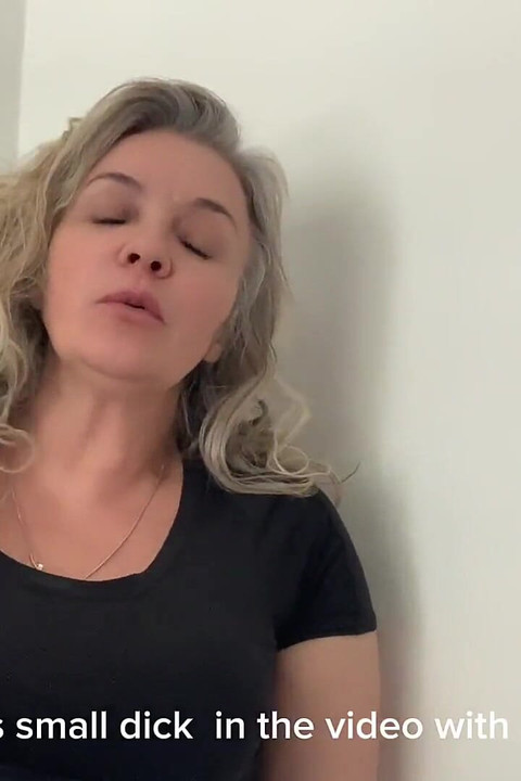 ยอมรับสิ คุณติดเท้าและเท้าของเท้า Empress Bella Sadic