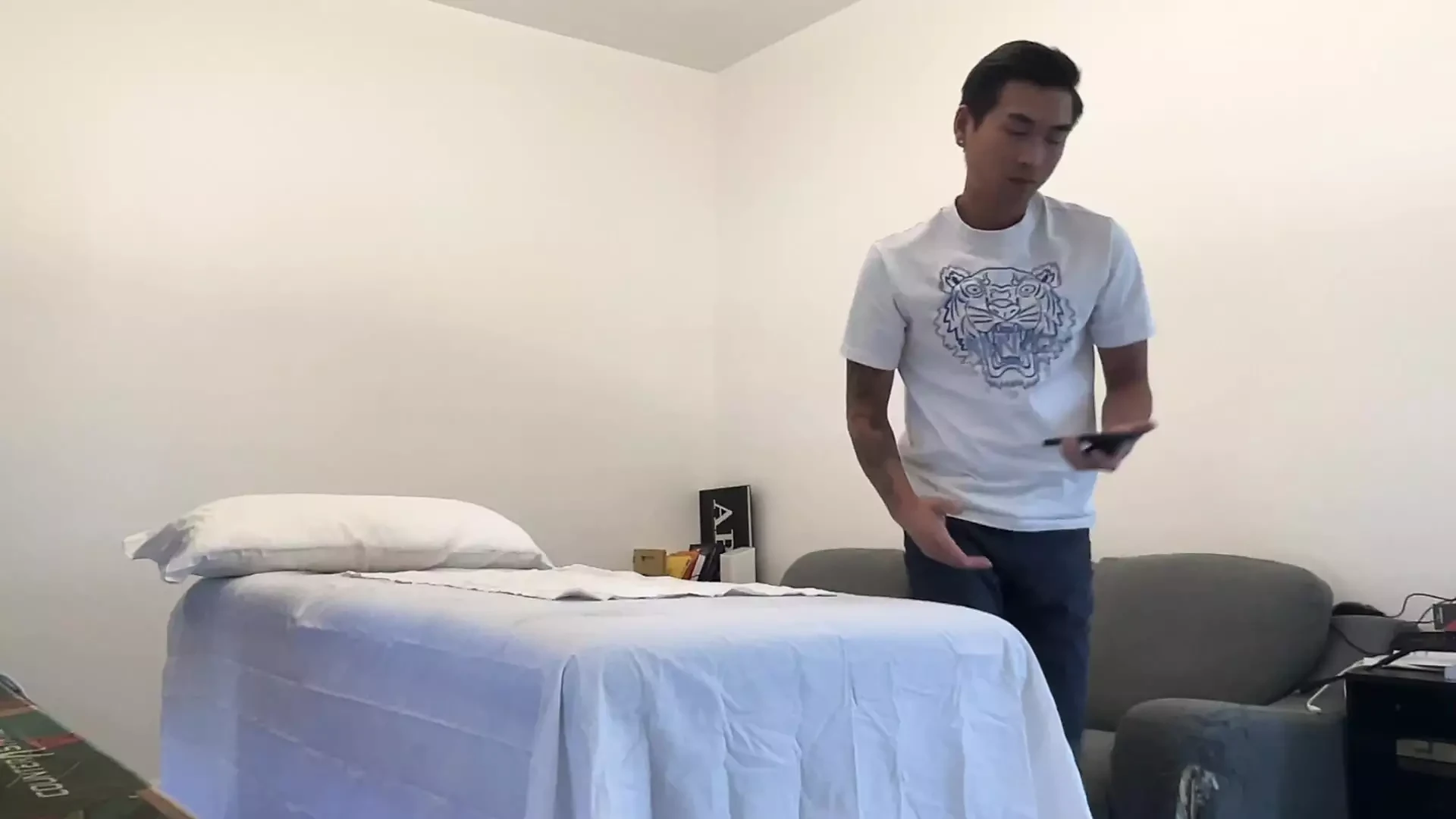 Legit Greek RMT δίνει στο Monster Asian Cock 6ο ραντεβού