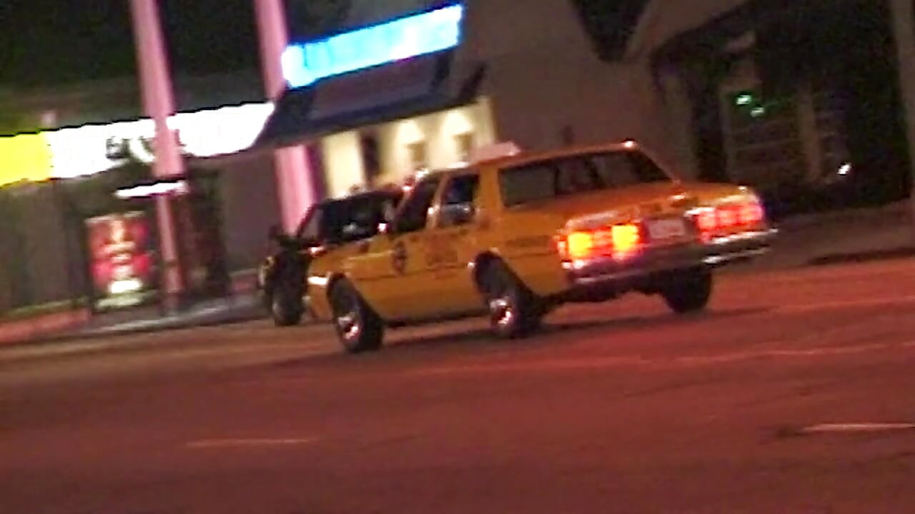 Versaute Taxifahrt: Heiße Girls im Cab