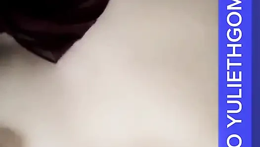 Mahasiswi pemalu ini masukin memeknya sendiri pulang kelas