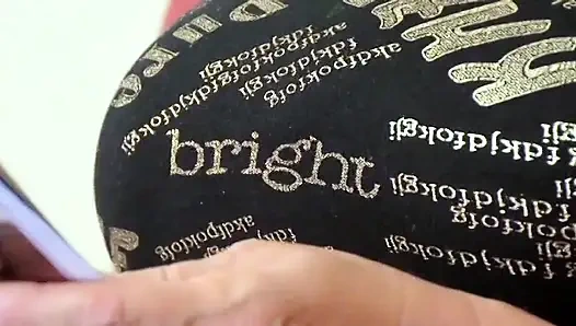 Fitter hengst bekommt eine kurvige reife blondine zu ficken und ihr gesicht zu besahnen