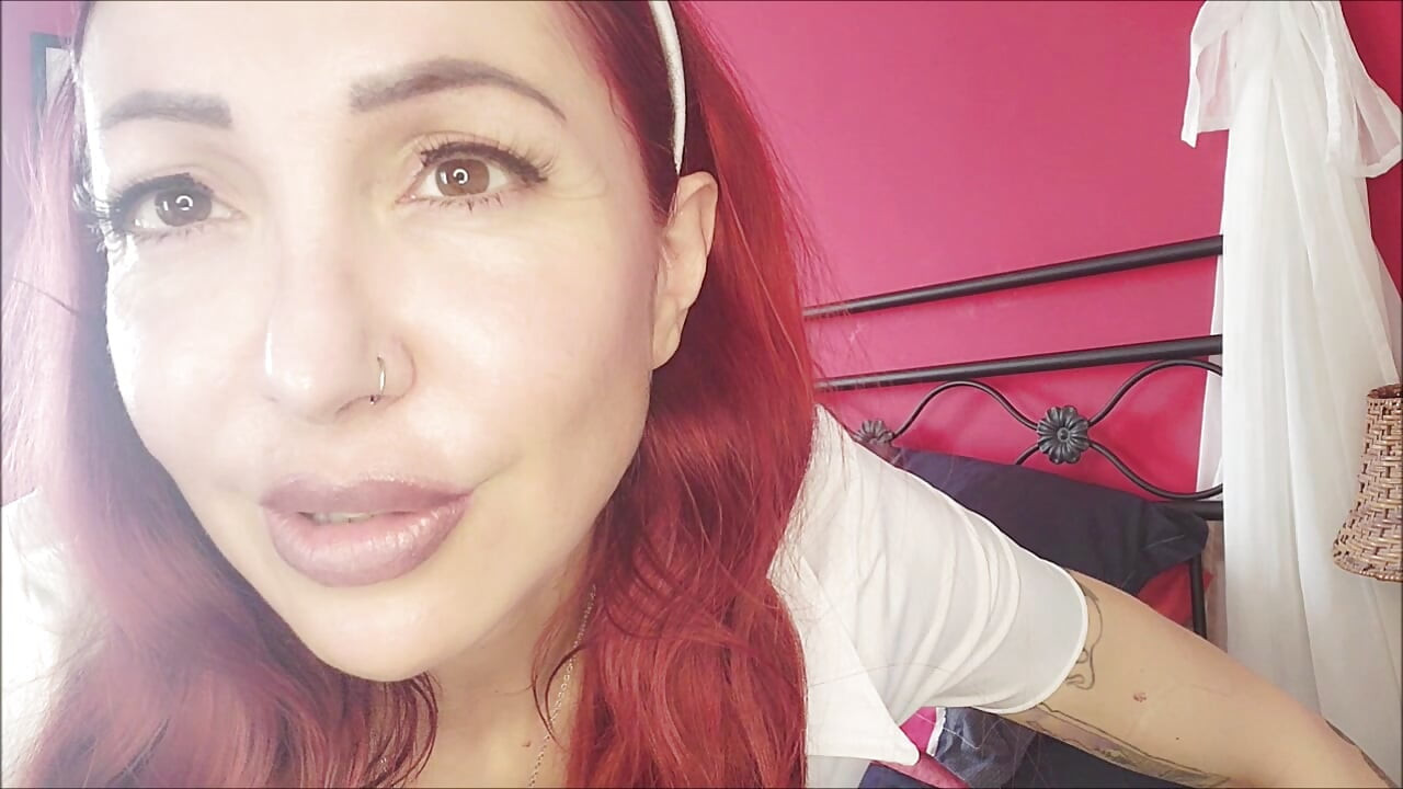 This nurse tells things that shouldn't be said: dirty confessions