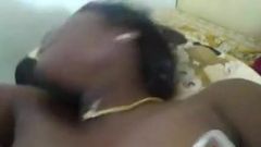 Prstění chlupaté indické kundičky