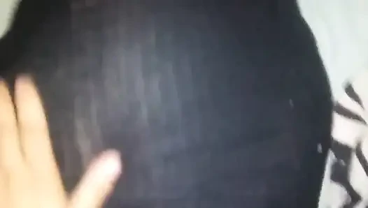 Aku merebut pacarku untuk sementara waktu di malam hari