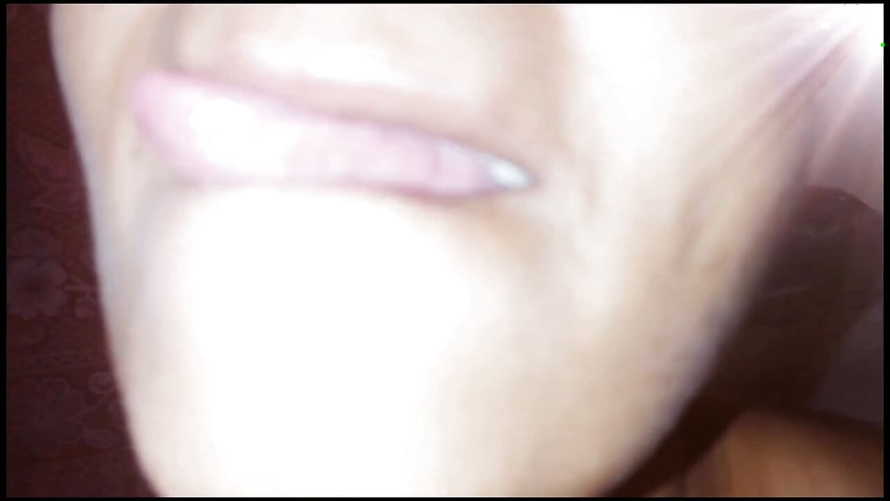 Я щойно приїхав на Шрі-Ланку відвідати своїх збоченців, у них була нова сексуальна покоївка, яка хоче мене трахнути