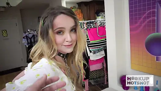 Nikole Nash Rims Ass Deep Before Savage Anal Pounding!