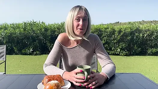 Lena, Tours'dan 40 yaşındaki MILF!