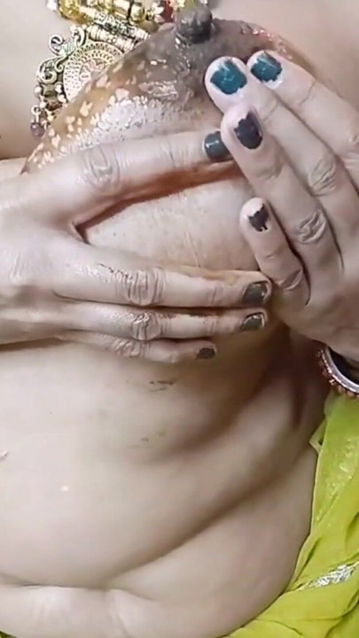 Secretly Watched The Beautiful Indian Stepmother Massaging Her Large Breasts With Oil And Chocolate. Dirty Talk In Hindi. | Clip 2