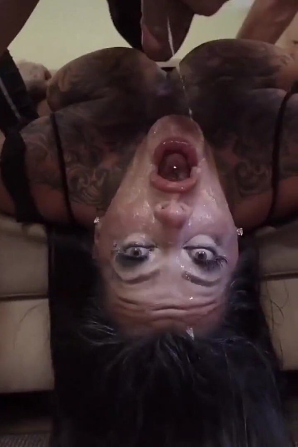 Gardien de creampie allemand à gros nichons