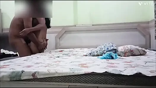 Adik tiri adalah pelacur