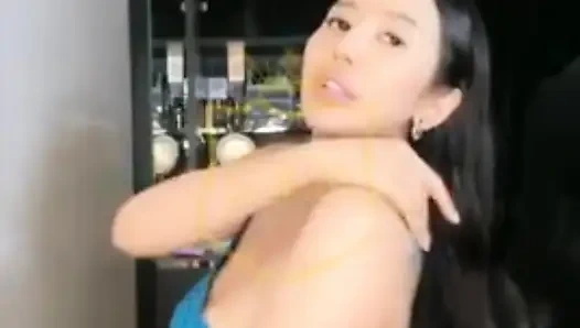 Live-stream auf videoanruf, herr koncil anrufen