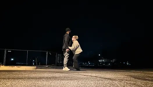 Dicke bBW-ehefrau, sex in der Öffentlichkeit an einem chilligen morgen! Badblondiemonroe