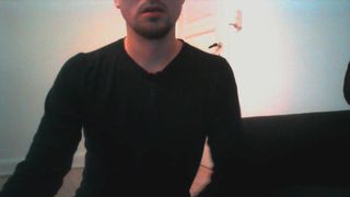 Webcamshow - pulă mare care ejaculează