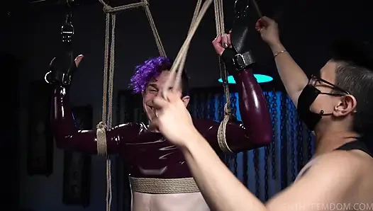 Bad Kitty ve tatlı bayan fahişe Mia Little, Corbin Dallas