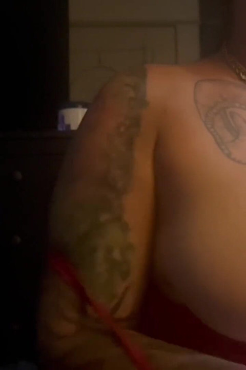 Jiggly White PAWG MILF Lotuss Queen Bounces up & Down on BBC