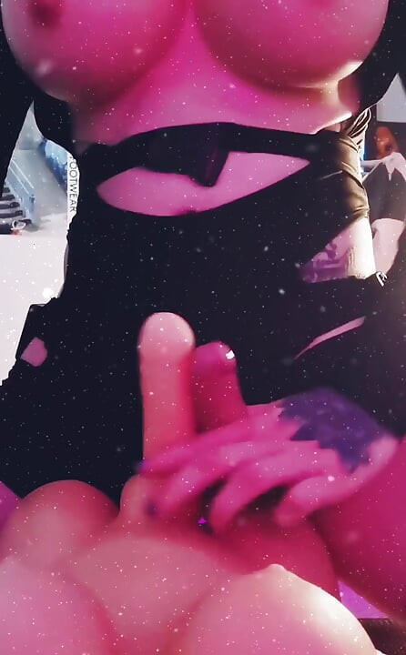 มุมมองคนเย็ดของคุณ: เรากลับมาหาฉันหลังจากออกไปเที่ยวกลางคืนฉันเล่นกับควยของคุณทําให้คุณหนักมากก่อนที่ฉันจะกระแทกระหว่าง