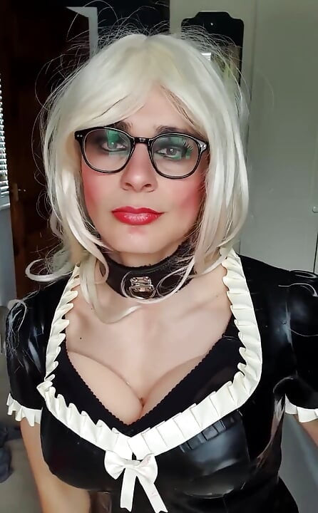 Тренировка имеет первостепенное значение для фетиш горничной