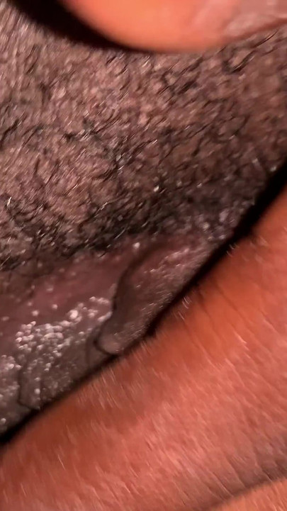 She Knows How to Seduce and Make Your Dick Hard to Take a Good Fuck Until You Scream with Pleasure