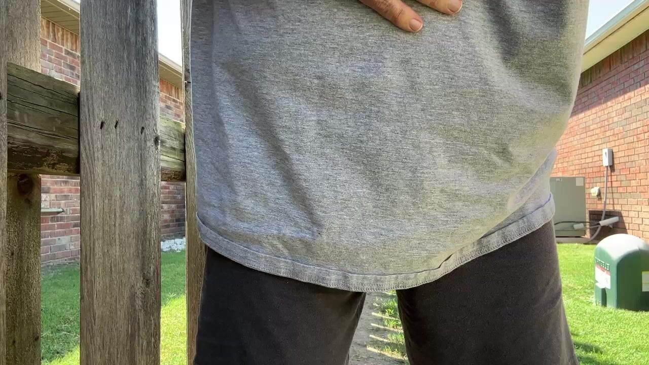 Outdoor Piss