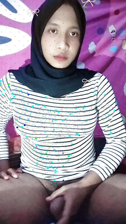 Hijab Is A Beautiful Girl Who Wants To Be Naked