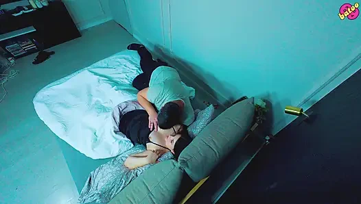 Memek istri hot ini dijilat pagi-pagi sampai orgasme