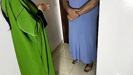 Karım Arabistan Khalijia büyük göğüsler