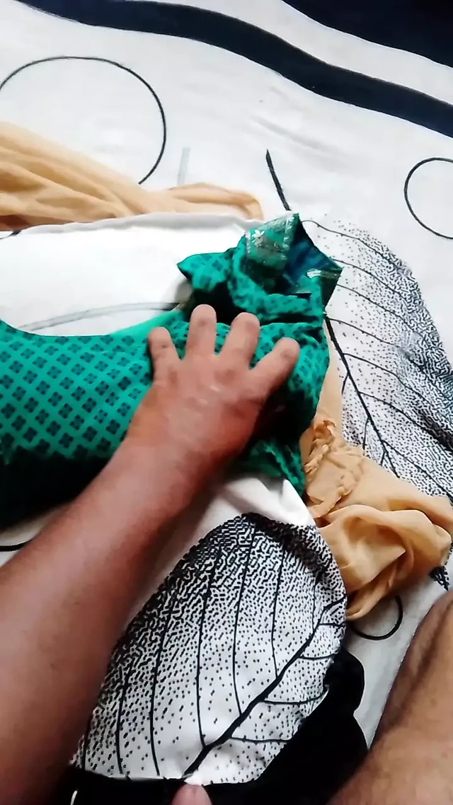 Xxx Enjoying with sex toy own sex