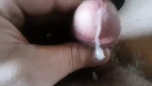 Kız arkadaşımın kıllı çalılarına bakarken 9 boşalmak darbesi