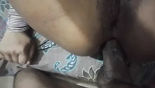 Istri pantat besar selingkuh disetubuhi anal pertama kali