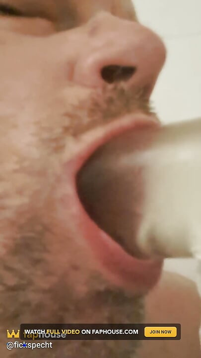Sucking Performance of a Slut